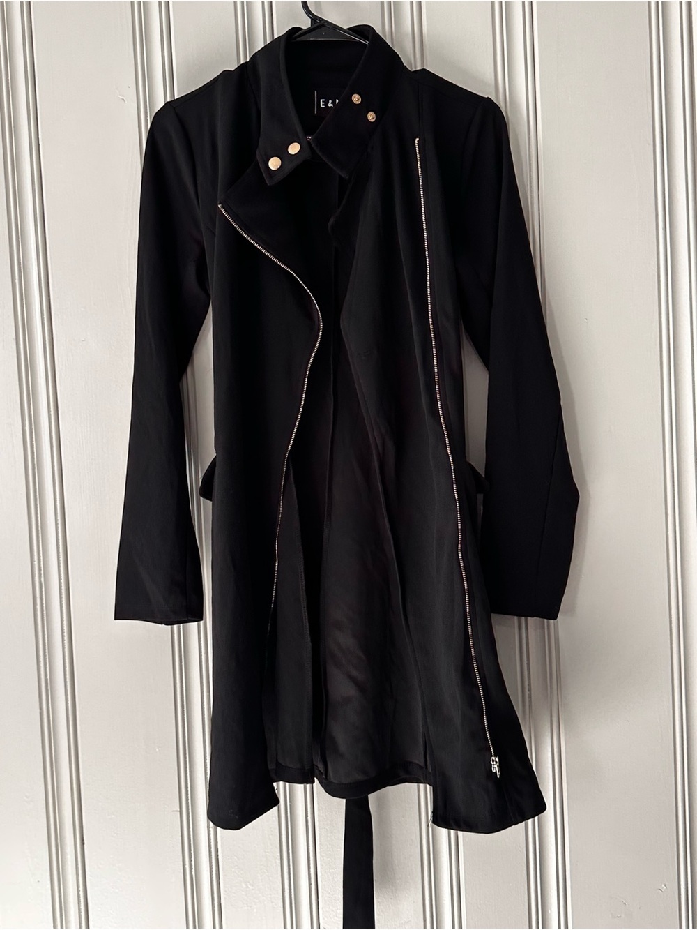 Black Zip-Front Longline Blazer Jacket - Picture 5 of 7